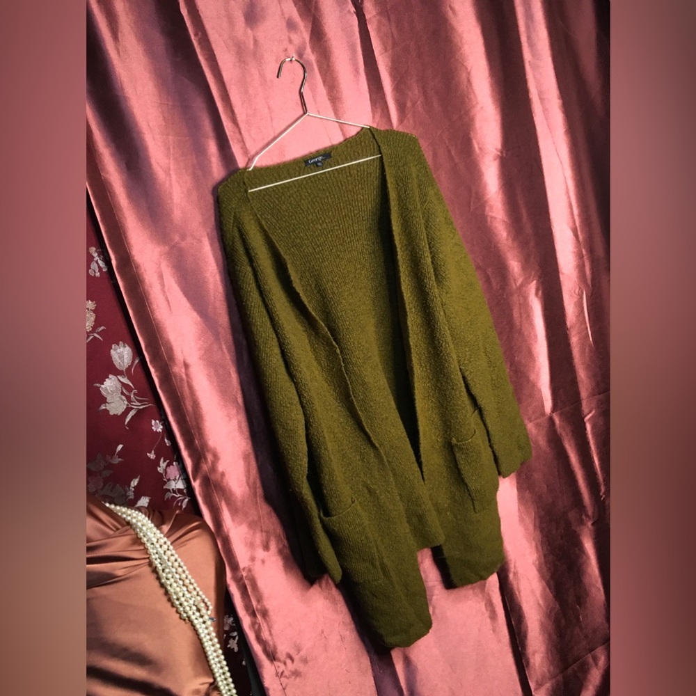 Oversized green cardigan